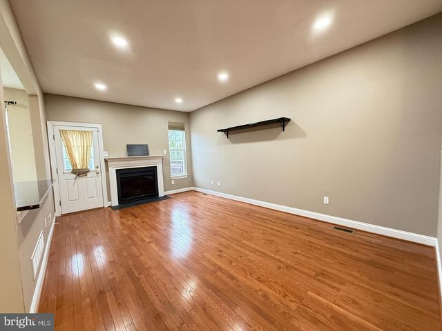 122 PROVIDENCE LN, Lansdale, PA 19446