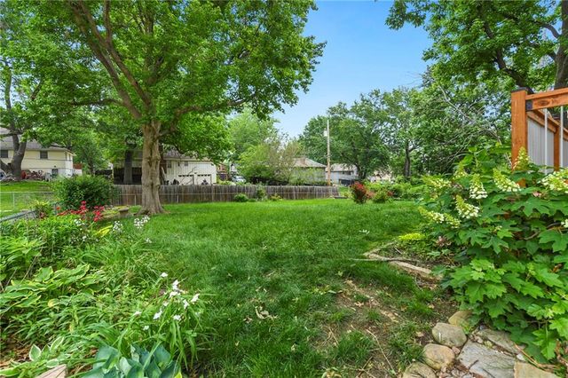 12000 E 62nd Street, Kansas City, MO 64133