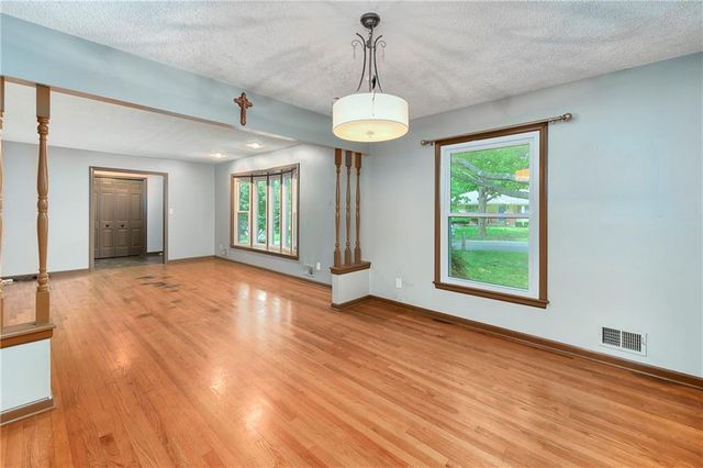 12000 E 62nd Street, Kansas City, MO 64133
