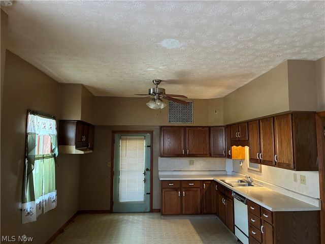 331 Wood Avenue, Niles, OH 44446