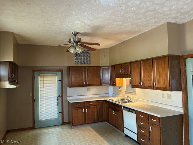 331 Wood Avenue, Niles, OH 44446