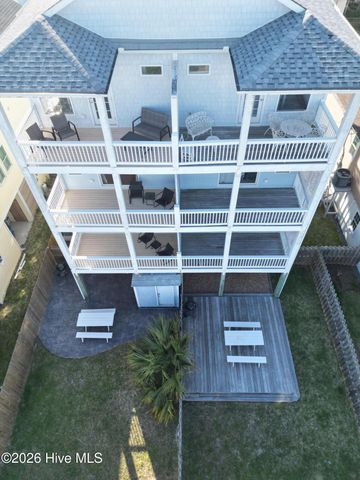 1102 Canal Drive B, Carolina Beach, NC 28428