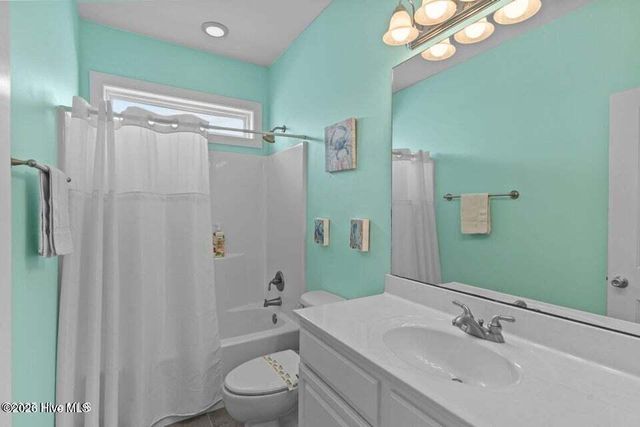 1102 Canal Drive B, Carolina Beach, NC 28428