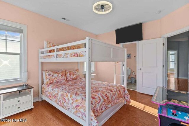 1102 Canal Drive B, Carolina Beach, NC 28428
