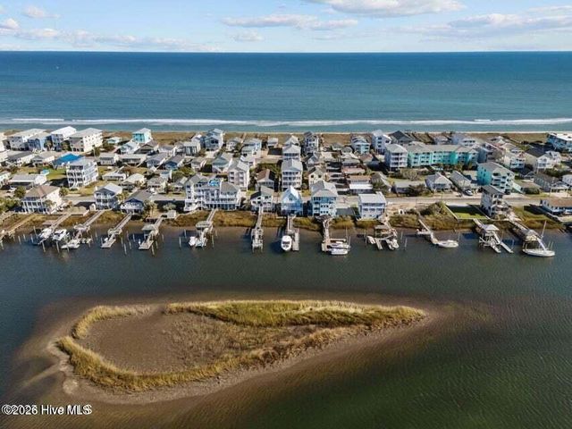 1102 Canal Drive B, Carolina Beach, NC 28428