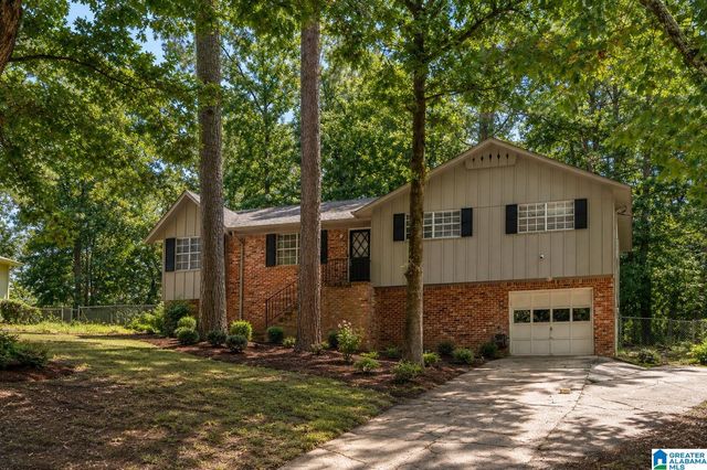 1421 BREWSTER CIRCLE, Birmingham, AL 35235