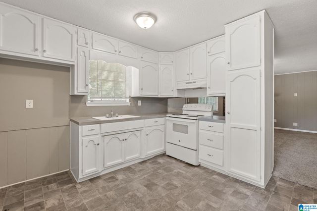 1421 BREWSTER CIRCLE, Birmingham, AL 35235