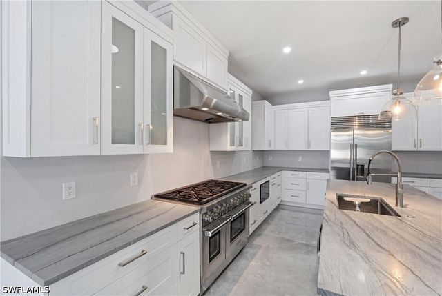 4837 Tarpon AVE, Bonita Springs, FL 34134