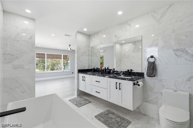 4837 Tarpon AVE, Bonita Springs, FL 34134