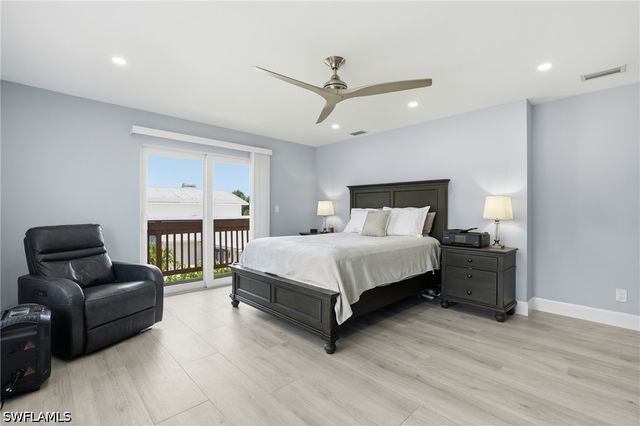 4837 Tarpon AVE, Bonita Springs, FL 34134