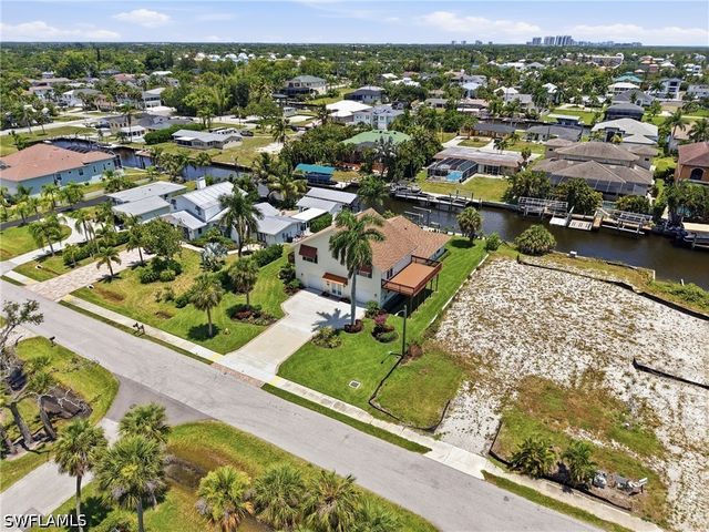 4837 Tarpon AVE, Bonita Springs, FL 34134
