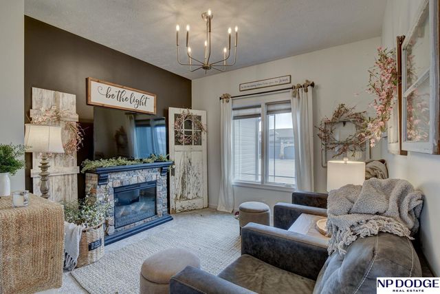 4110 N 191 Street, Elkhorn, NE 68022