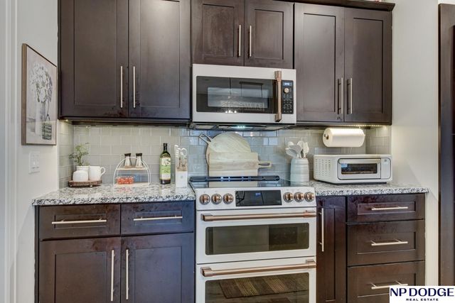 4110 N 191 Street, Elkhorn, NE 68022