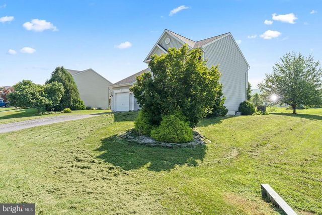 2842 BIG DIPPER LANE, Chambersburg, PA 17202