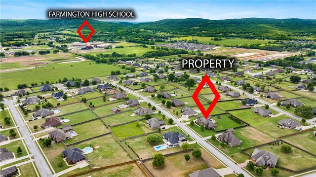 441 Twin Falls Drive, Farmington, AR 72730