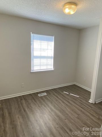 3122 Periwinkle Court, Charlotte, NC 28269