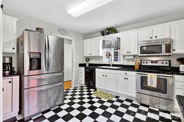 1076 Grays Creek Church Road, Rutherfordton, NC 28139