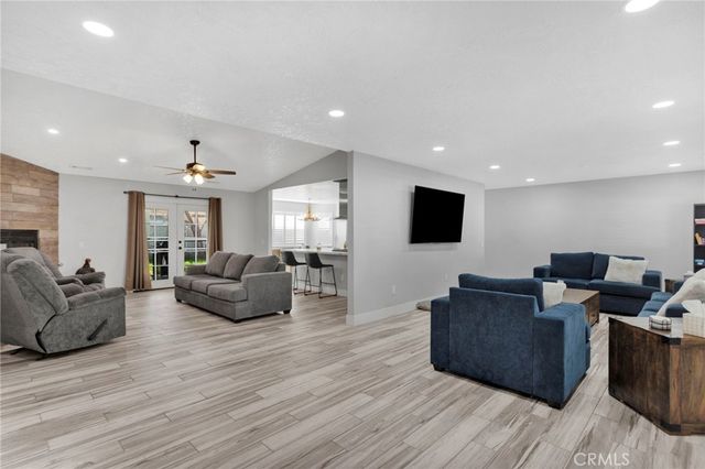 17041 Fairburn Street, Hesperia, CA 92345