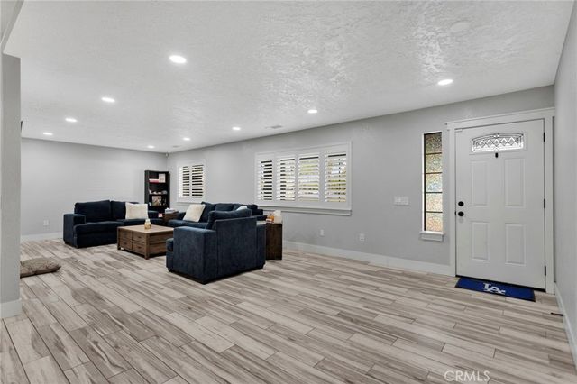 17041 Fairburn Street, Hesperia, CA 92345