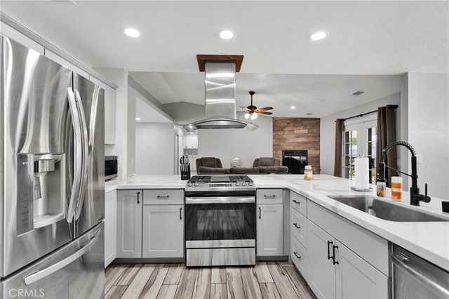 17041 Fairburn Street, Hesperia, CA 92345