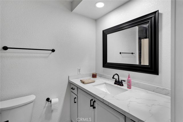 17041 Fairburn Street, Hesperia, CA 92345