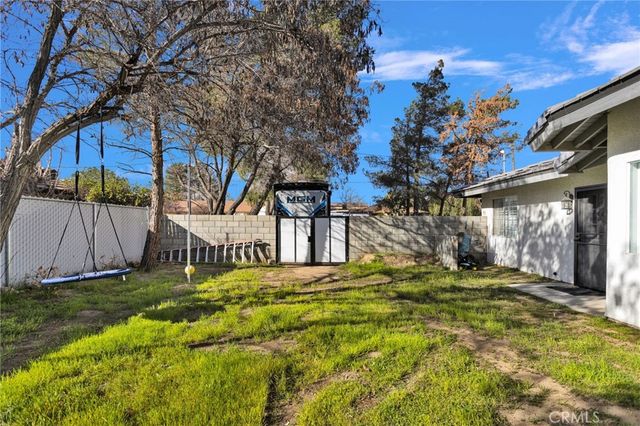 17041 Fairburn Street, Hesperia, CA 92345