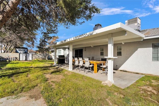 17041 Fairburn Street, Hesperia, CA 92345