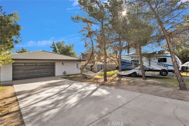 17041 Fairburn Street, Hesperia, CA 92345