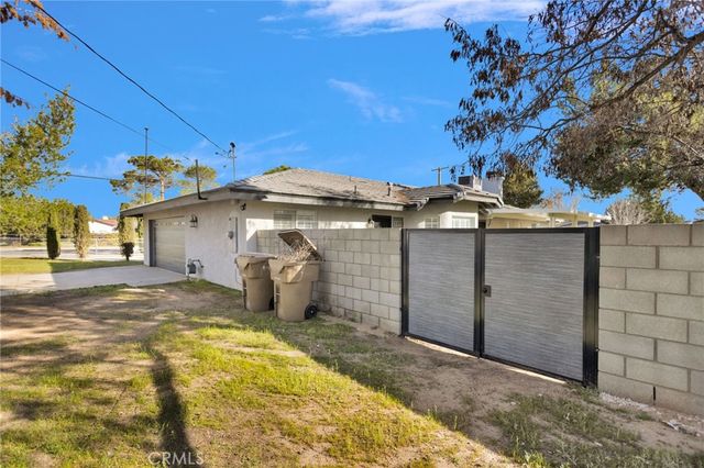 17041 Fairburn Street, Hesperia, CA 92345