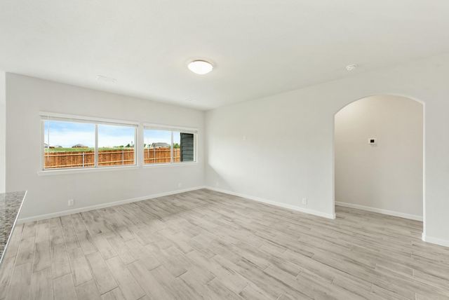 920 Elk Ridge Run, Godley, TX 76044