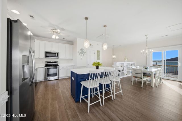 1402 S Anderson Boulevard, Holly Ridge, NC 28445