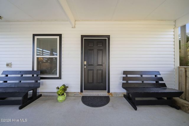 1402 S Anderson Boulevard, Holly Ridge, NC 28445