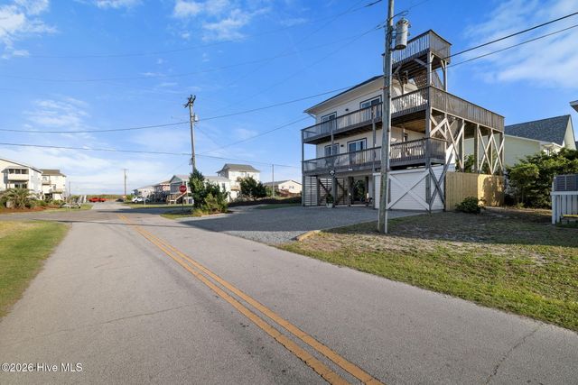 1402 S Anderson Boulevard, Holly Ridge, NC 28445