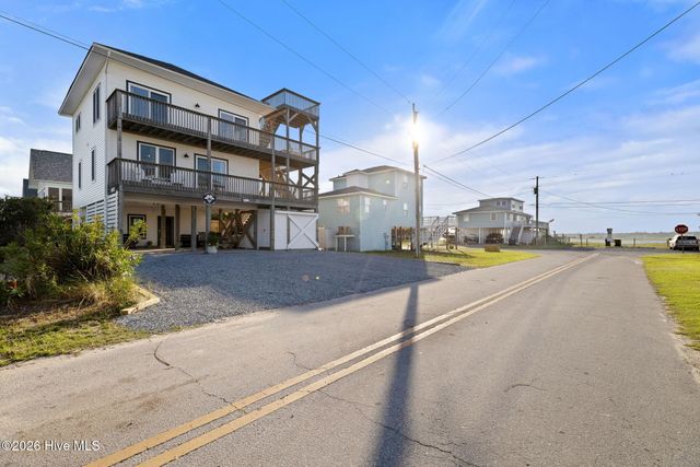 1402 S Anderson Boulevard, Holly Ridge, NC 28445