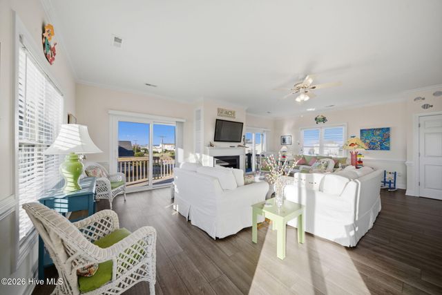1402 S Anderson Boulevard, Holly Ridge, NC 28445