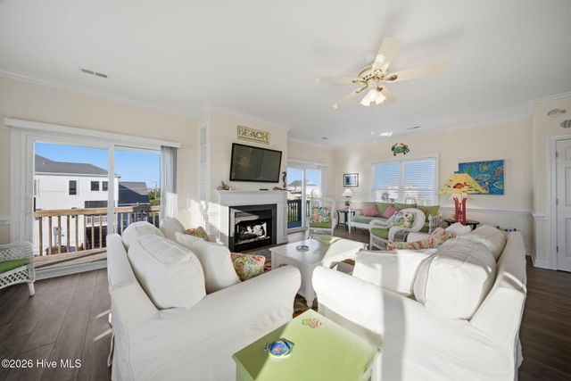 1402 S Anderson Boulevard, Holly Ridge, NC 28445