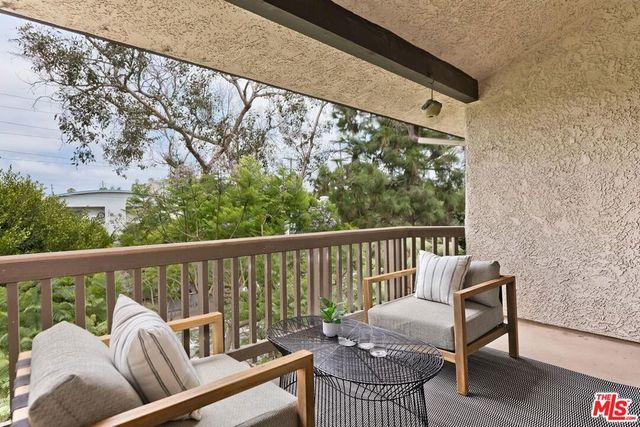 8515 Falmouth Avenue 405, Playa Del Rey, CA 90293