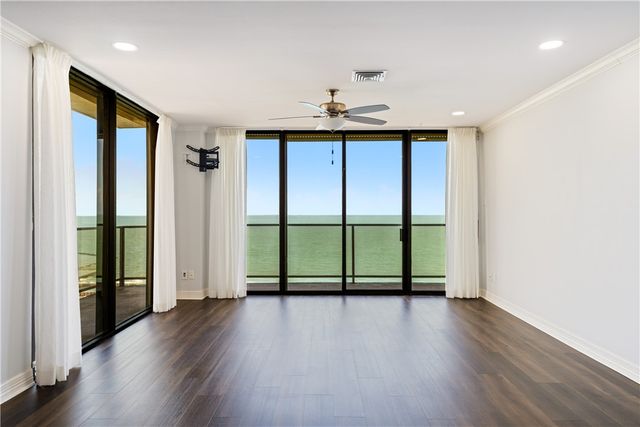 1400 Ocean Dr 601-A, Corpus Christi, TX 78404