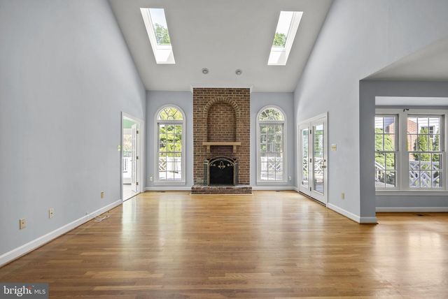 2131 ROSE THEATRE CIR, Olney, MD 20832