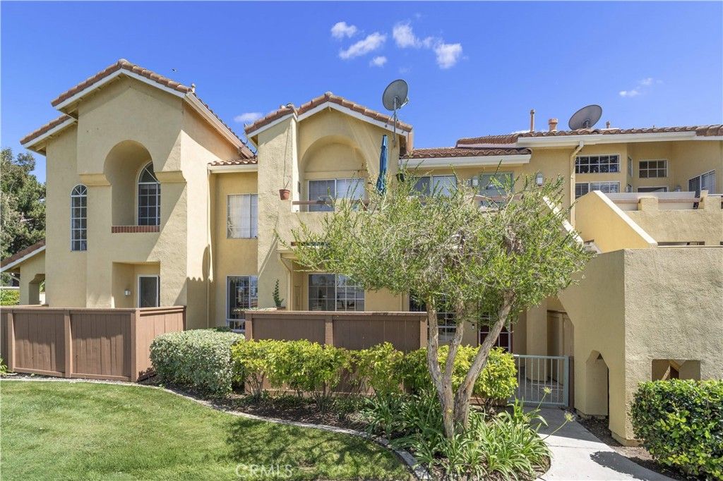 Image 1 of property listing at 69 Alicante Aisle, Irvine, CA 92614