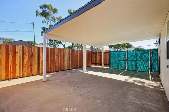 701 E Willow, Signal Hill, CA 90755