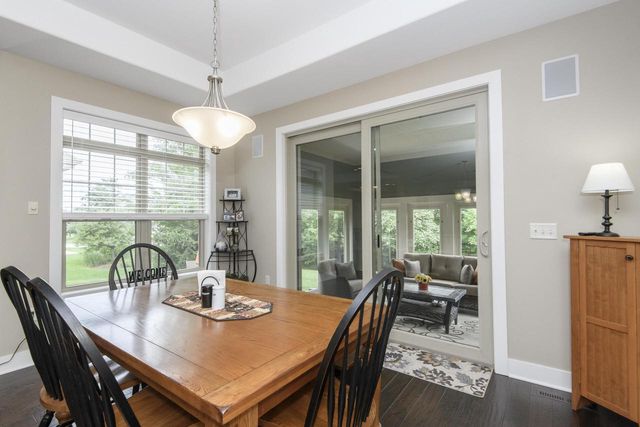 W175N5262 Highridge DRIVE, Menomonee Falls, WI 53051