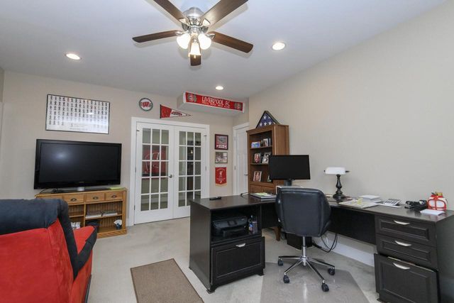 W175N5262 Highridge DRIVE, Menomonee Falls, WI 53051