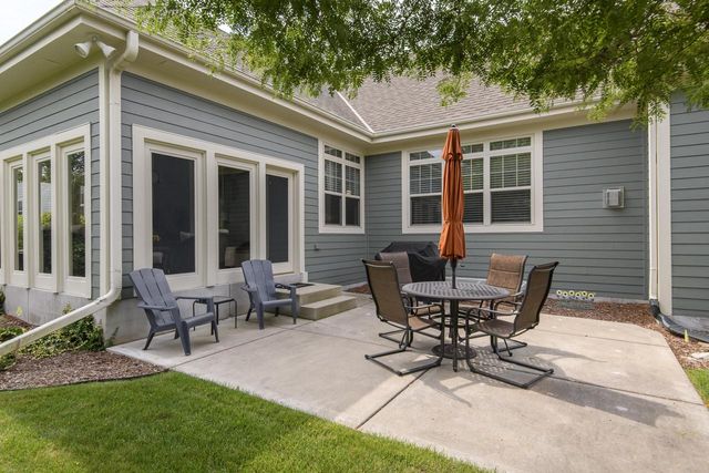 W175N5262 Highridge DRIVE, Menomonee Falls, WI 53051