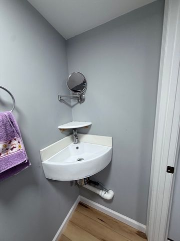 91 Loganberry Dr, Abington, MA 02351