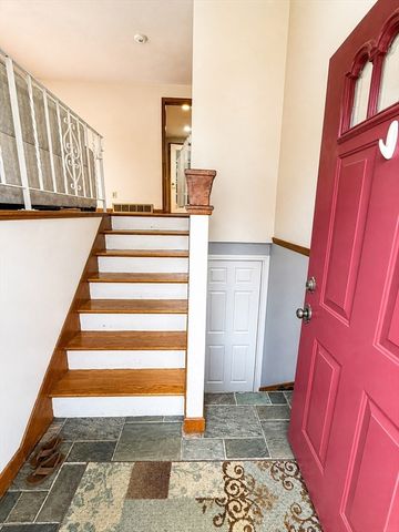 91 Loganberry Dr, Abington, MA 02351