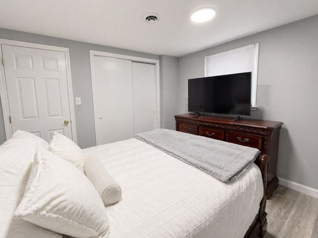 91 Loganberry Dr, Abington, MA 02351