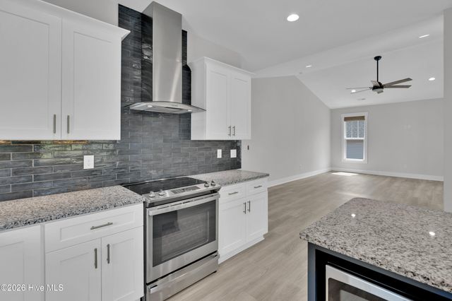 228 NE 38th Street, Oak Island, NC 28465