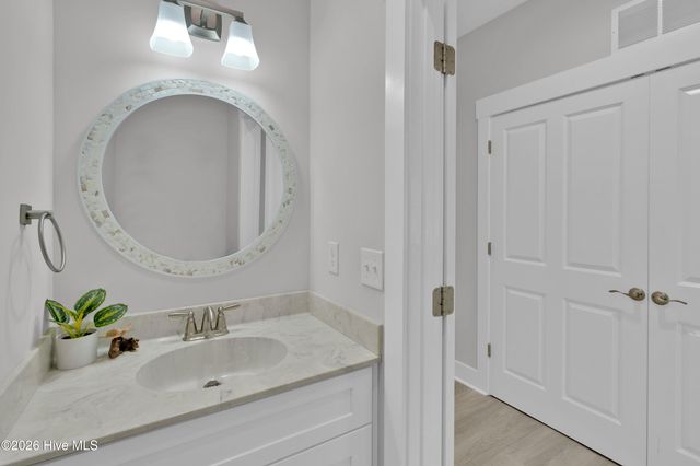 228 NE 38th Street, Oak Island, NC 28465