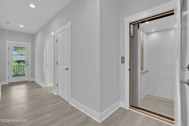 228 NE 38th Street, Oak Island, NC 28465